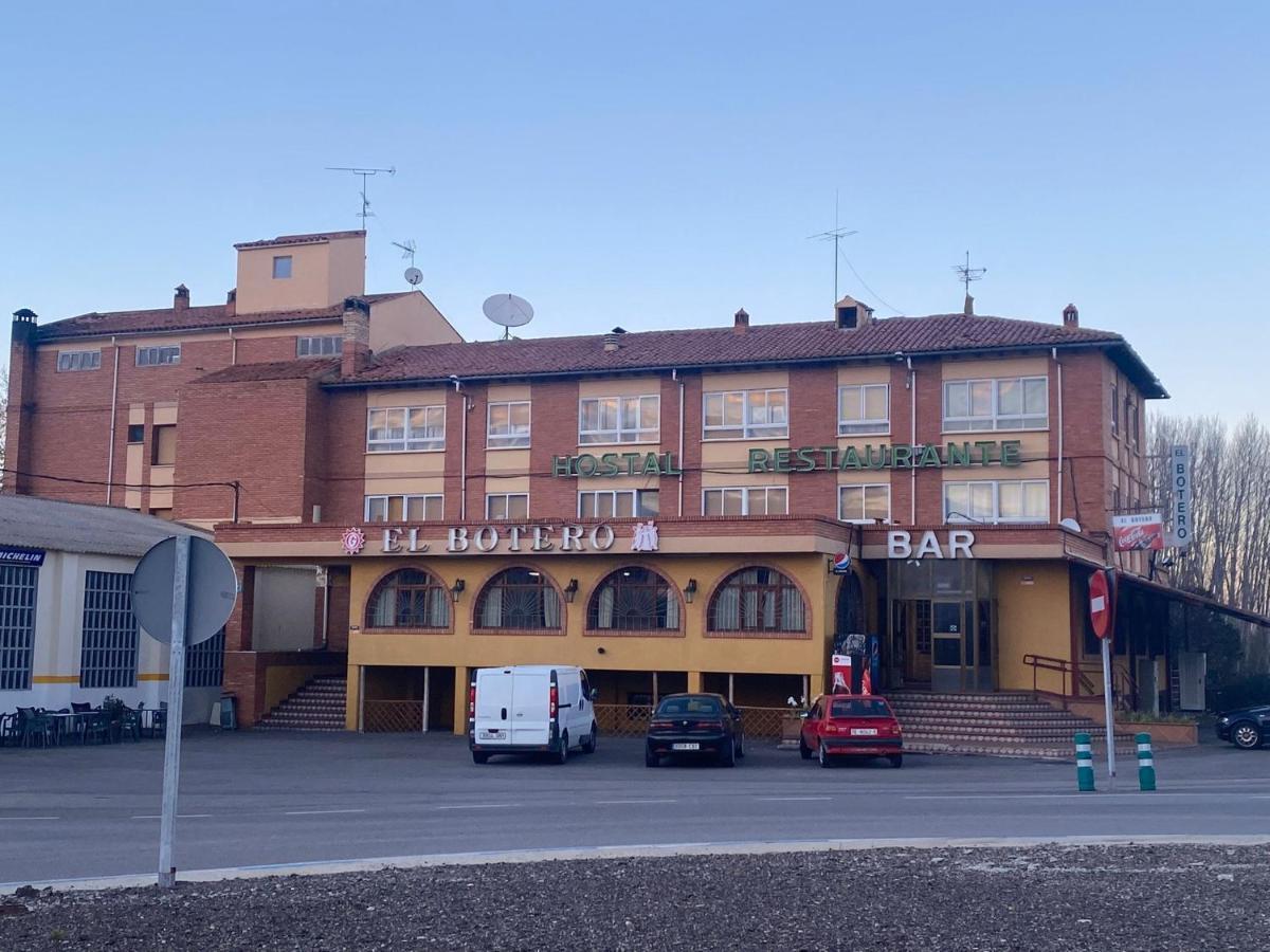 Hostal El Botero Монреал дел Кампо Екстериор снимка
